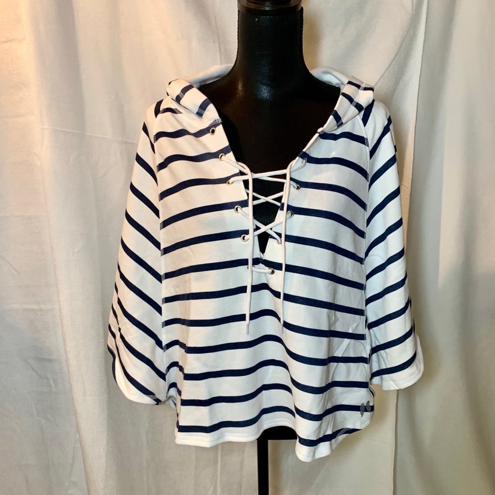 VICTORIA’S SECRET Hoodie. Soft casual wear. NWOT.